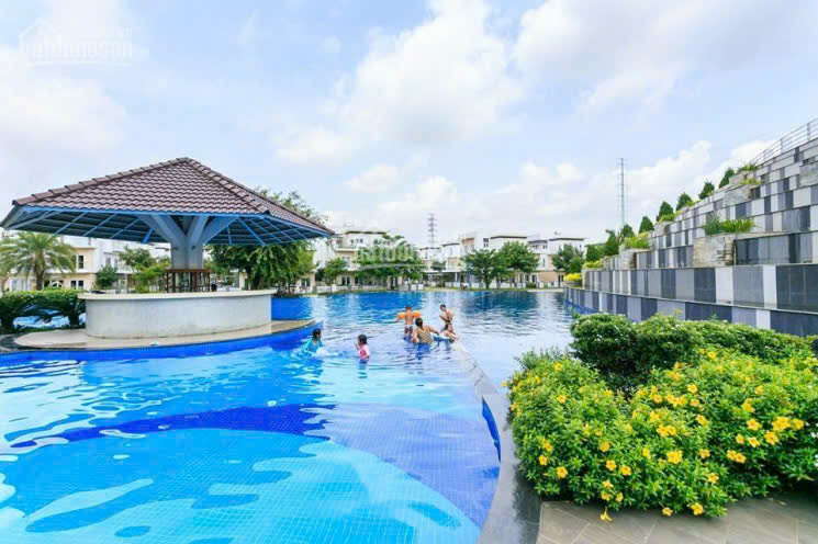Hồ bơi dự án nhà phố Melosa Garden Khang Điền Quận 9